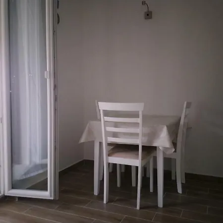 Lomea Apartmán *