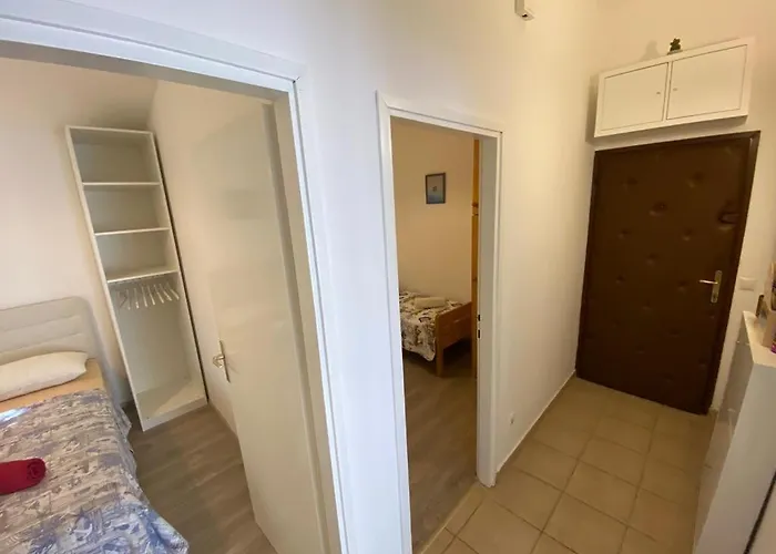 Lomea 아파트 프리즈바